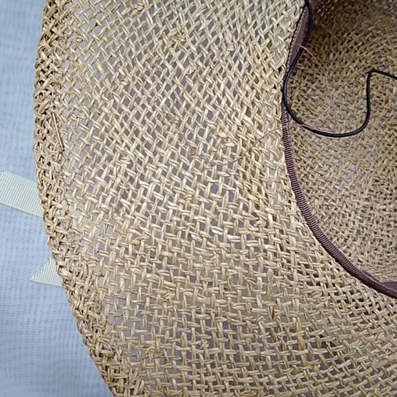 Vintage Handmade Straw Hat - Picture 6 of 6